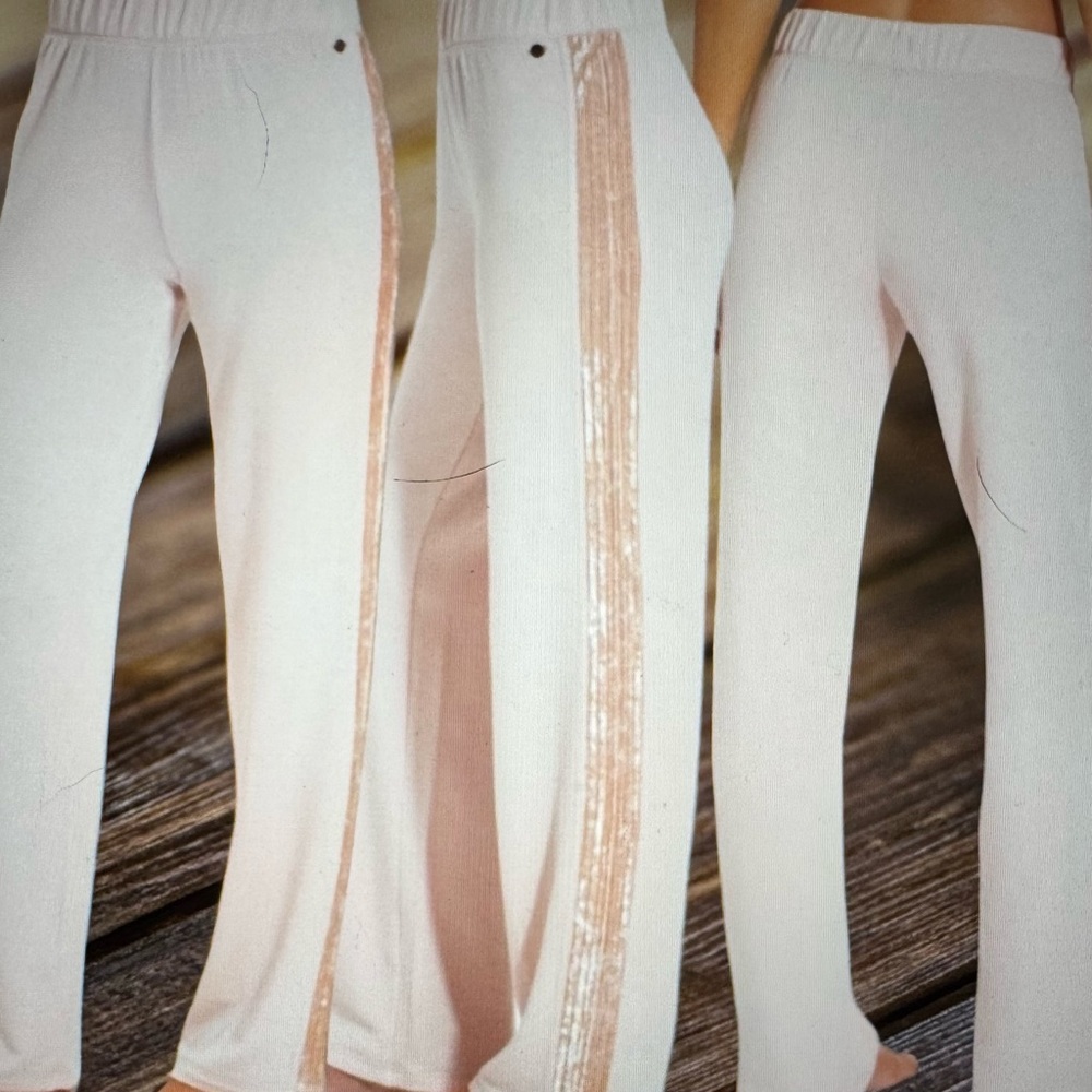 NWT Elegant Cream Women's Pants